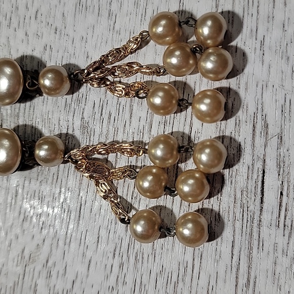 Faux Champagne Pearl Cha Cha Drop Clip On Vintage Earrings - Picture 3 of 7